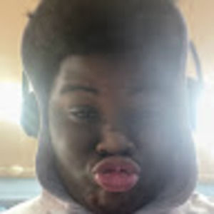 Meet your Posher, Malia